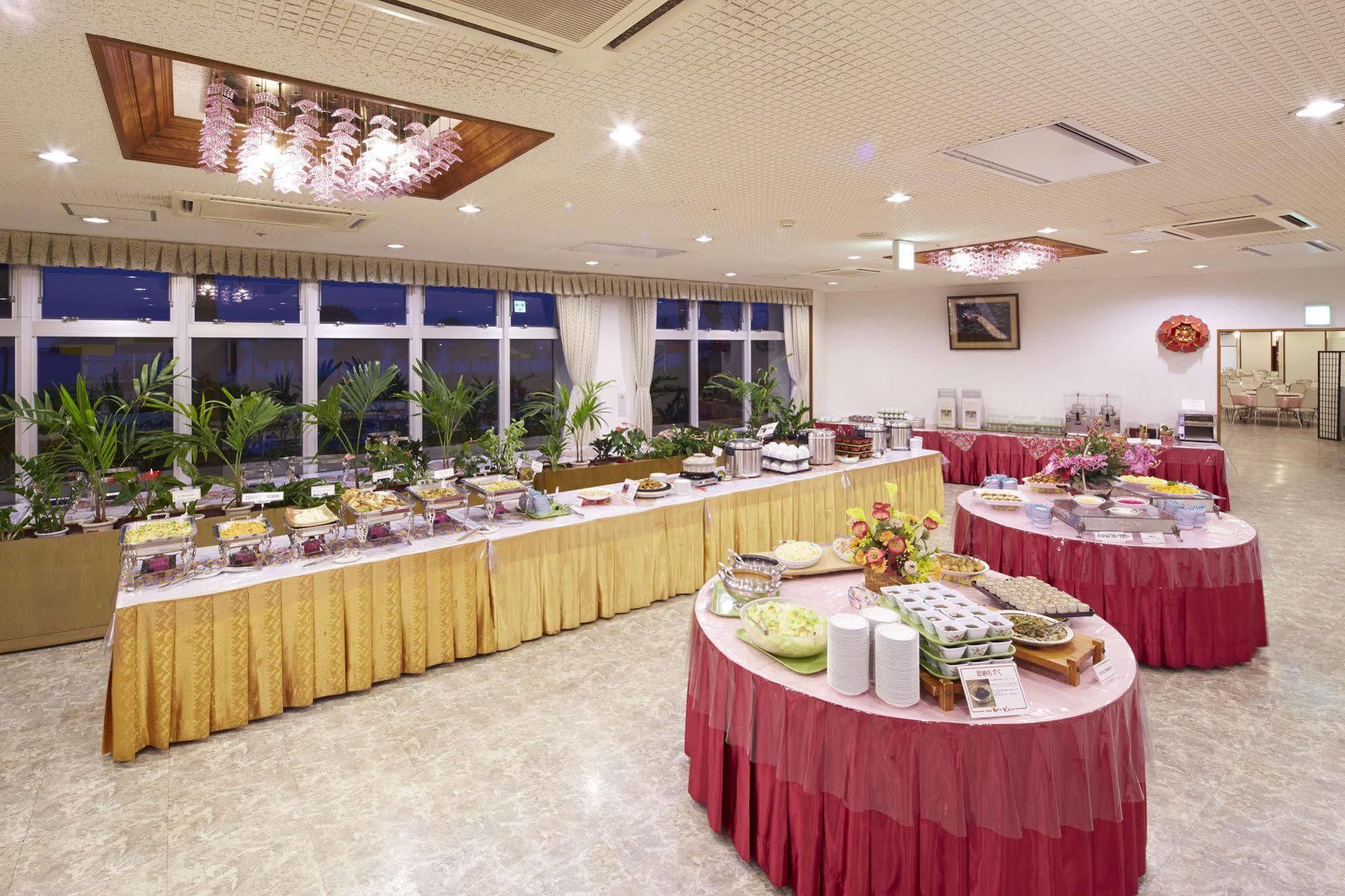 Miyuki Hamabaru Resort Onna Buitenkant foto
